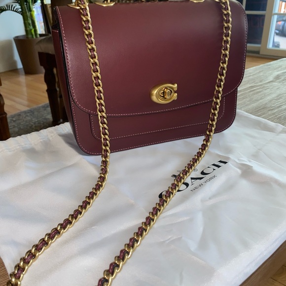 ✨Coach Madison Shoulder Bag ✨ - Picture 5 of 16